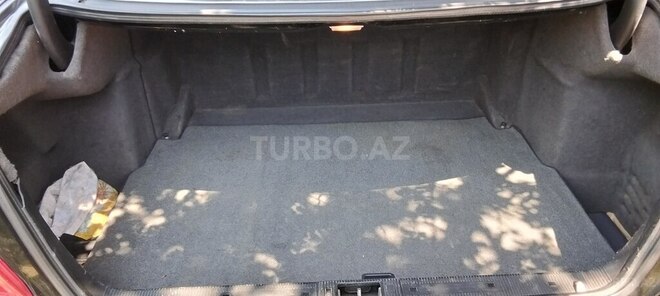 Mercedes E 200-10