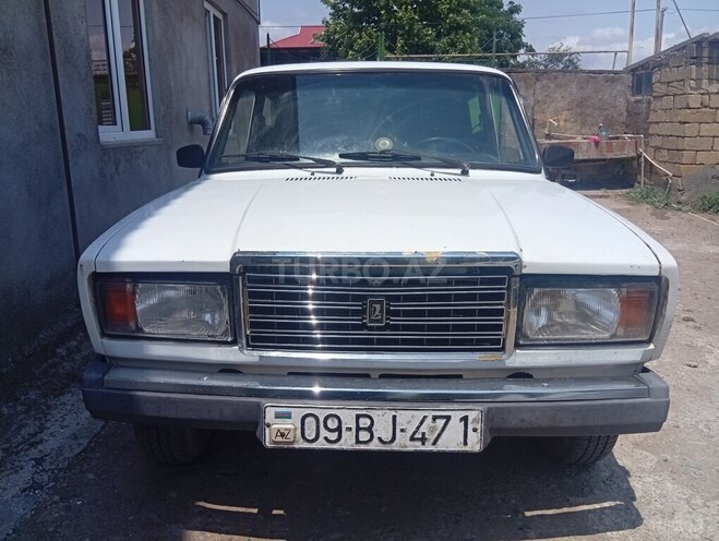 LADA (VAZ) 2107-1