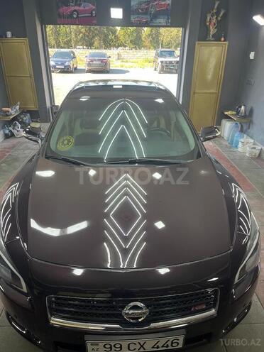 Nissan Maxima-6
