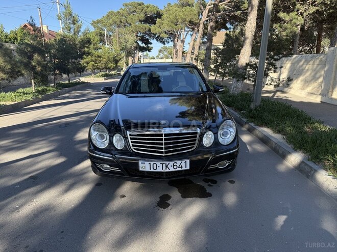 Mercedes E 280-1
