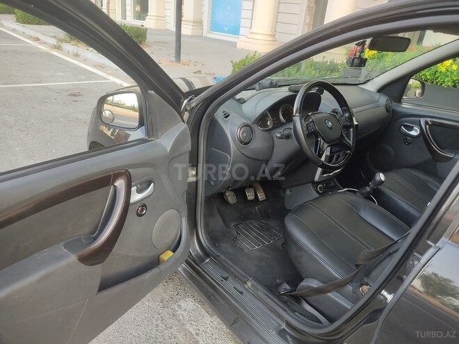 Renault Duster-13