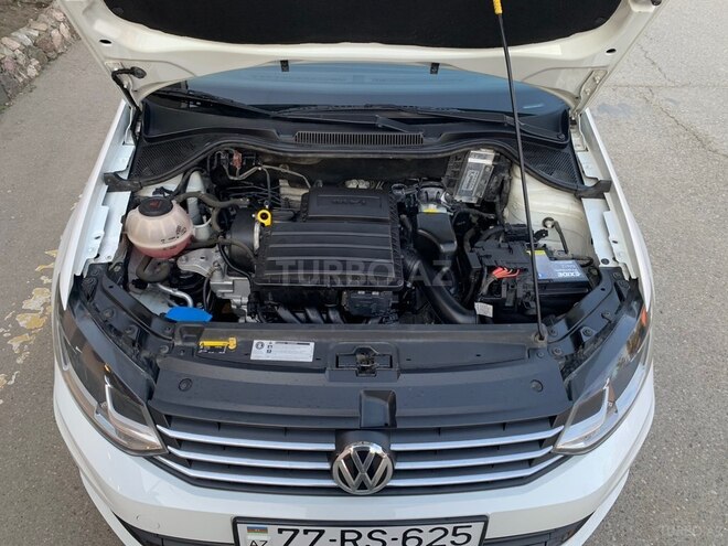 Volkswagen Polo-6