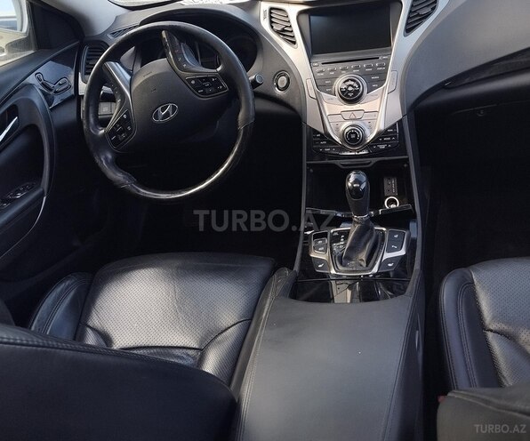 Hyundai Grandeur-11