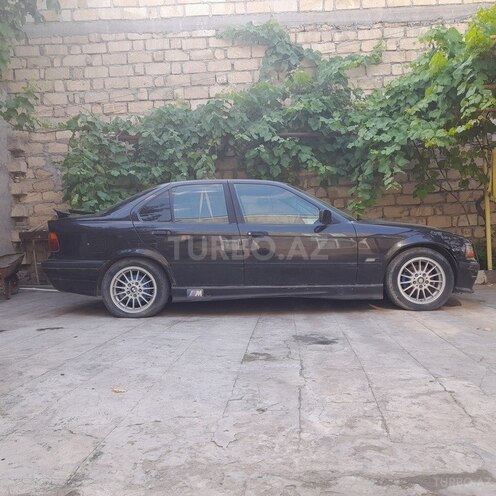 BMW 318-6