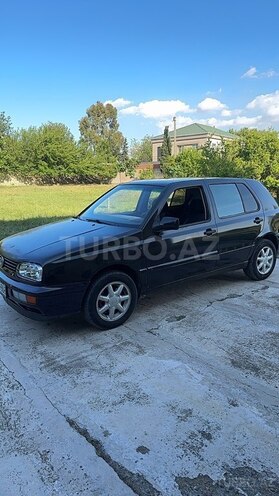 Volkswagen Golf-3