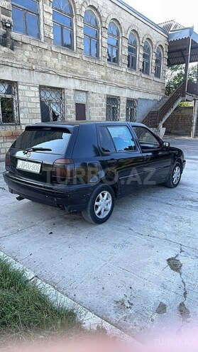 Volkswagen Golf-5