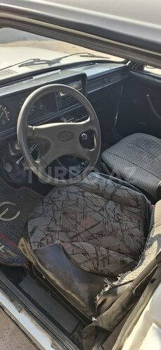 LADA (VAZ) 2107-4