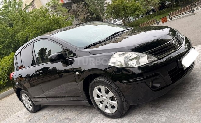 Nissan Tiida-2