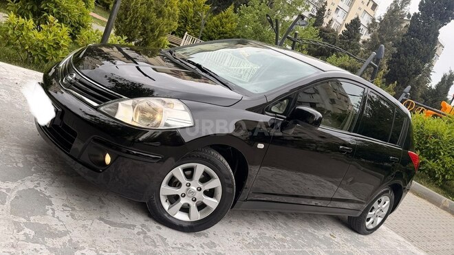Nissan Tiida-9