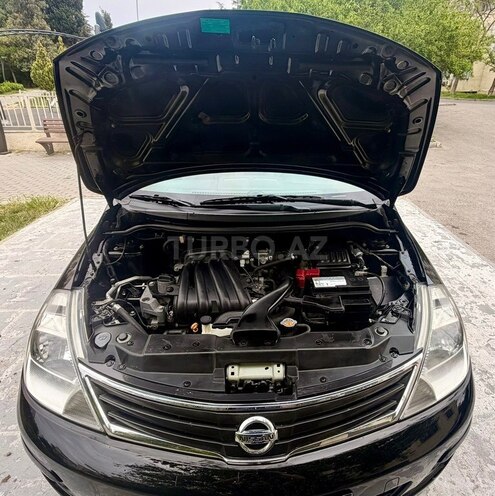 Nissan Tiida-16