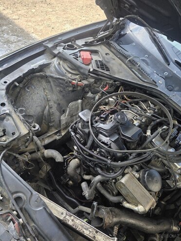 BMW 320-6