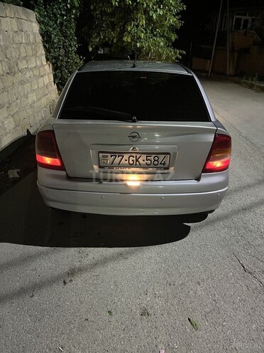 Opel Astra-2