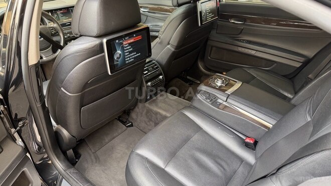 BMW 730-16