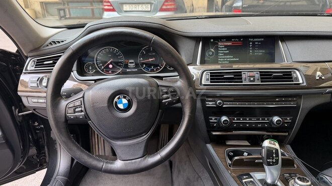 BMW 730-15