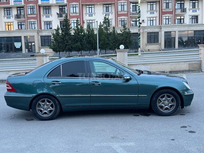 Mercedes C 200-2