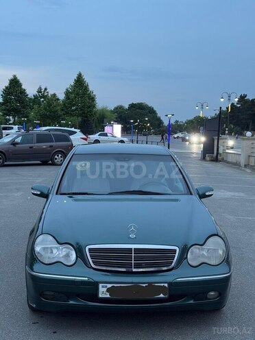 Mercedes C 200-1