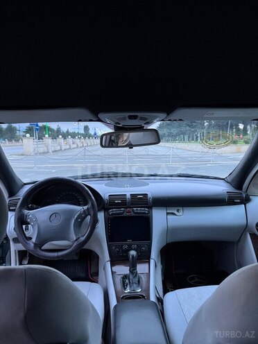 Mercedes C 200-8