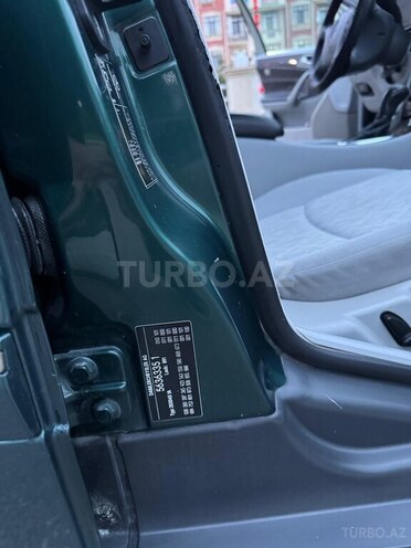 Mercedes C 200-13