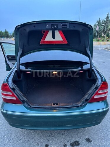 Mercedes C 200-11