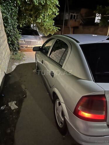 Opel Astra-13