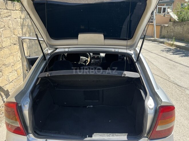 Opel Astra-21