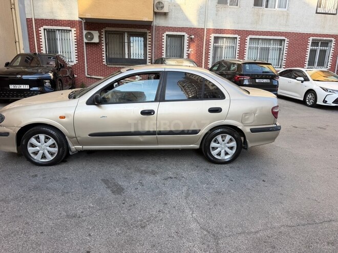 Nissan Sunny-6