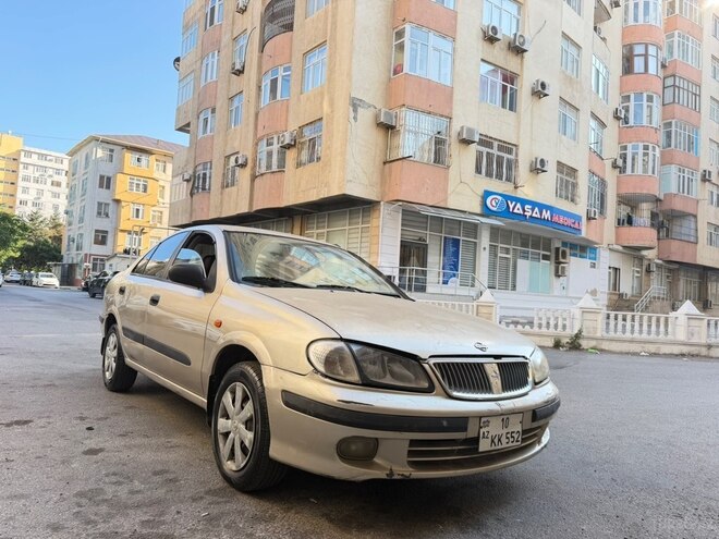 Nissan Sunny-1