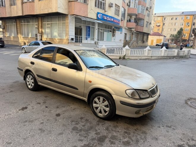 Nissan Sunny-5