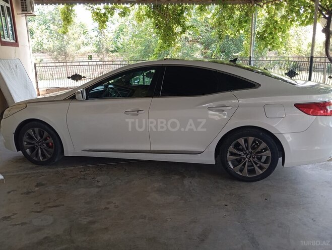 Hyundai Azera-2