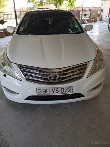Hyundai Azera-1