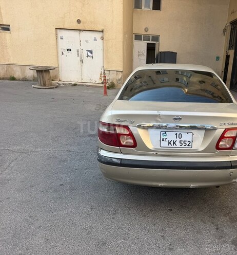 Nissan Sunny-2