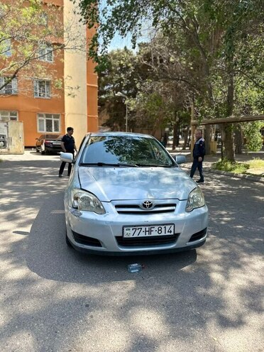 Toyota Corolla-4