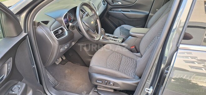 Chevrolet Equinox-7