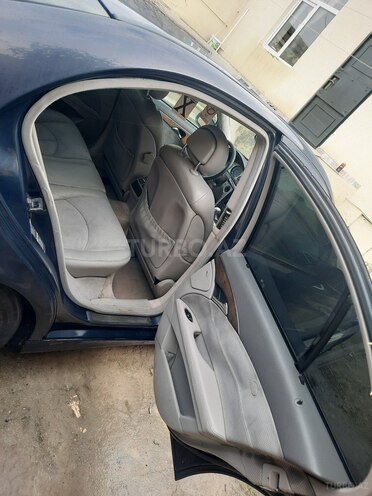 Mercedes E 270-8