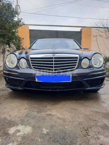 Mercedes E 270-2