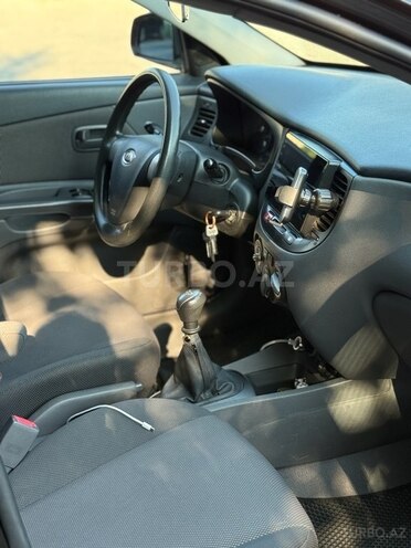 Kia Rio-11