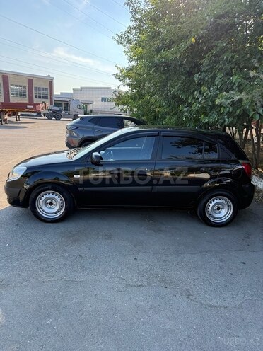 Kia Rio-4