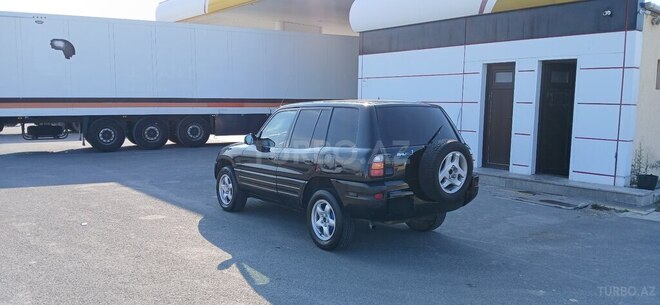 Toyota RAV4-2
