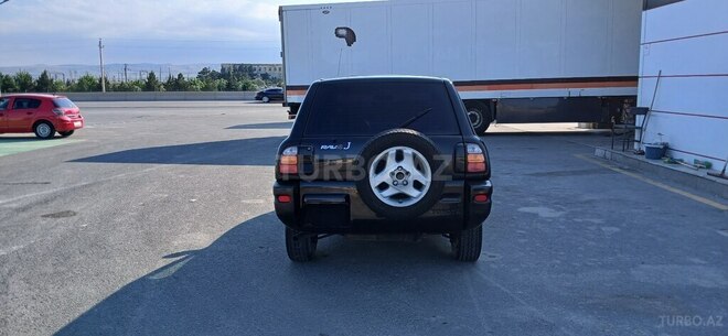 Toyota RAV4-3