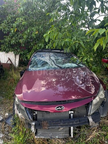 Kia Optima-1