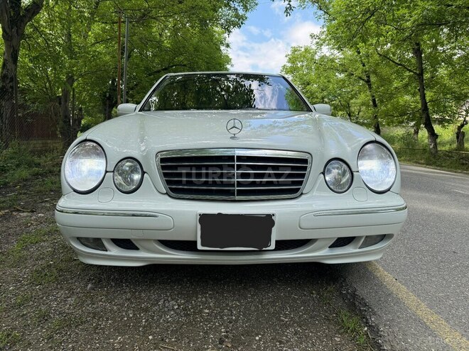 Mercedes E 320-5