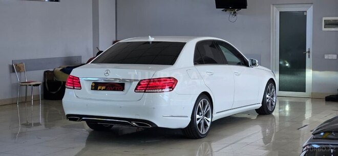 Mercedes E 250-5