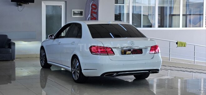 Mercedes E 250-7