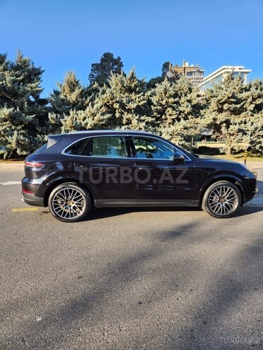 Porsche Cayenne-9
