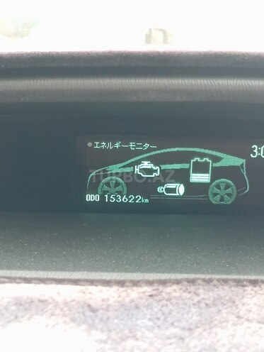Toyota Prius-12