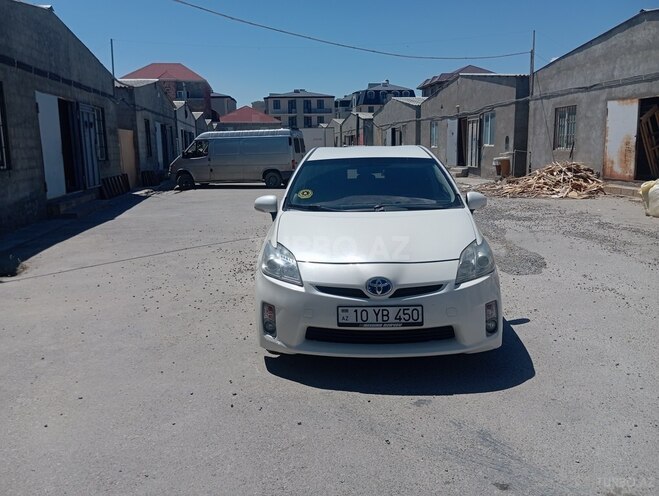 Toyota Prius-1