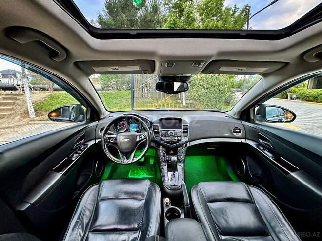 Chevrolet Cruze-8