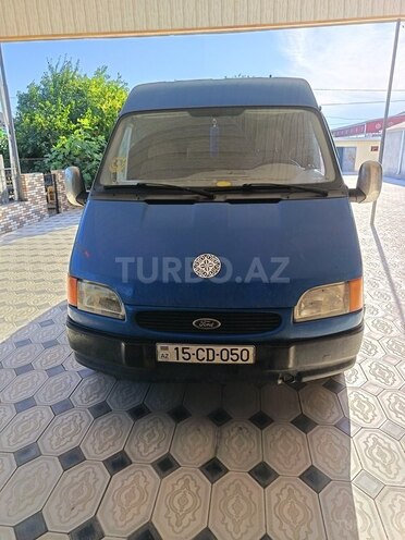 Ford Transit-1