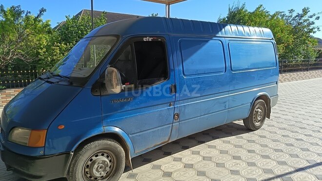 Ford Transit-3
