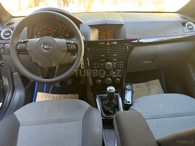 Opel Astra-12